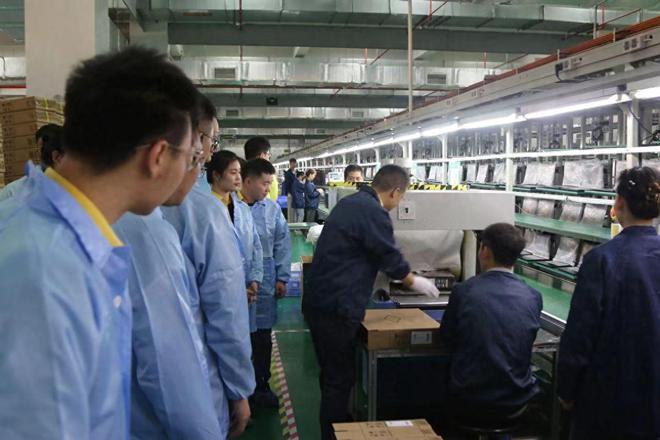 用心做好每件事 神舟带领经销商与媒体代表探访电脑生产工厂之旅